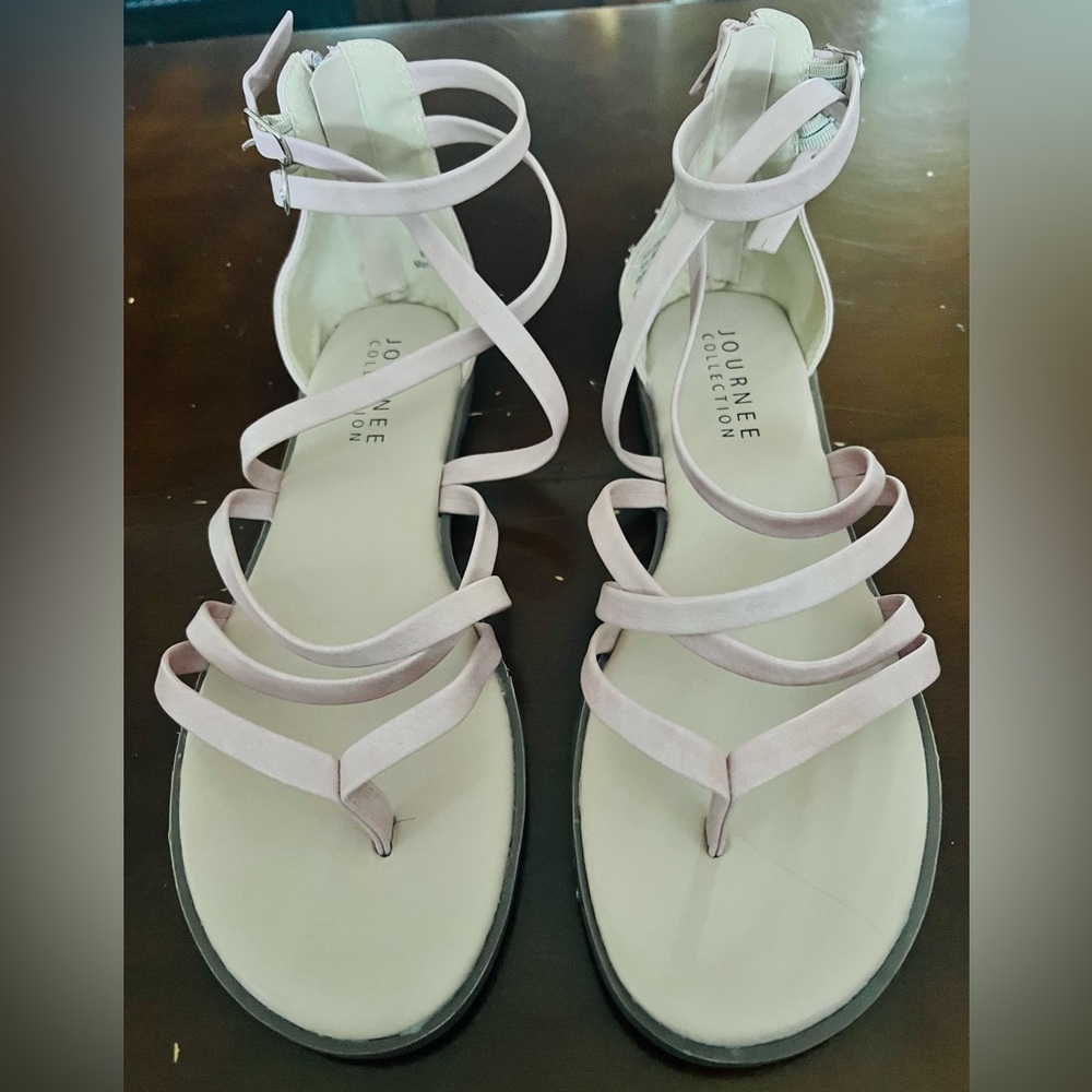 Journee Collection Women's Light Pink Strappy Sandals - Size 10W - New, No Tags